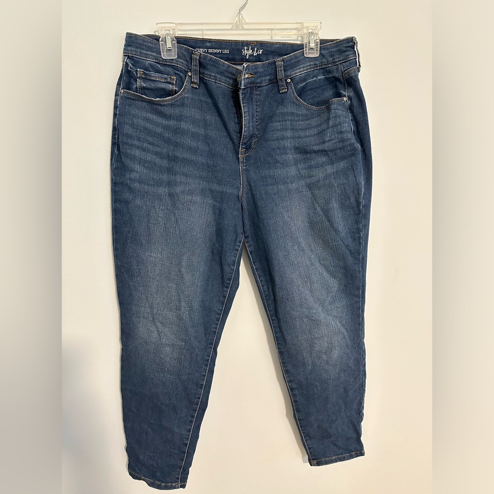 Style & Co curves skinny leg 14s